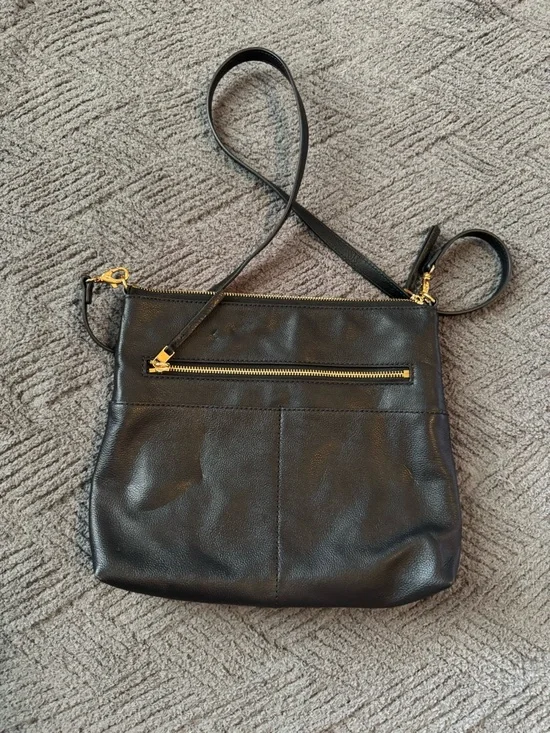 Fossil Black Leather Crossbody Bag with Gold Hardware - Picture 2 of 7